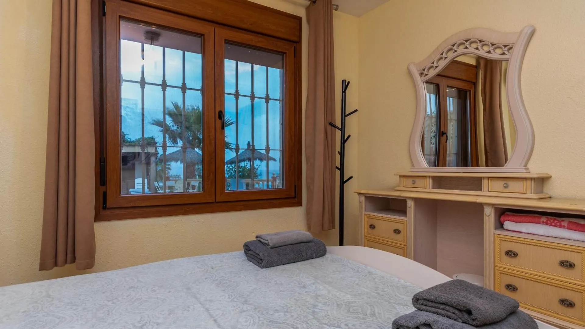 Coastal Retreat 5Br Villa - Pool & Seaviews Fuengirola